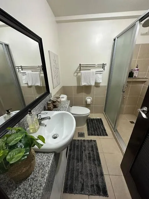 Modern Style 2Br Condo Good For 6 Packs Near Naia Manila