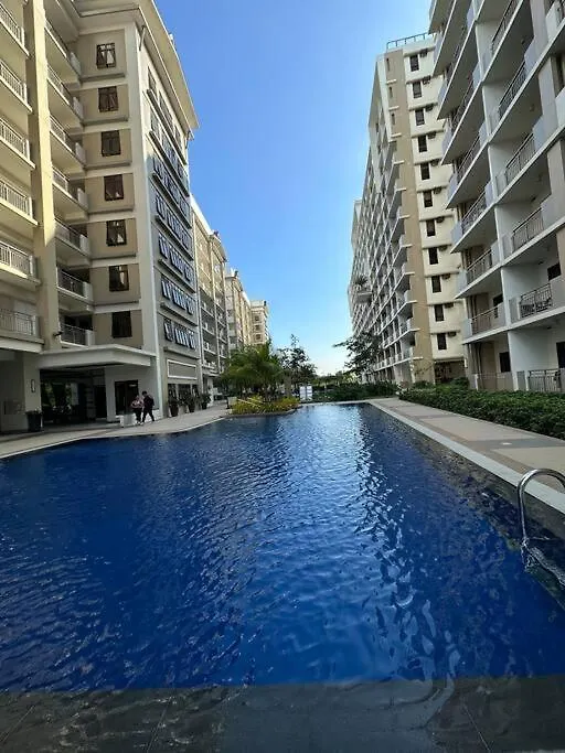 Modern Style 2Br Condo Good For 6 Packs Near Naia Manila Apartment